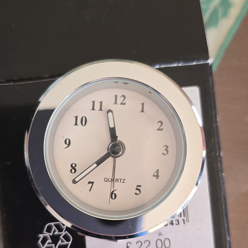 Black quartz analog travel - black,