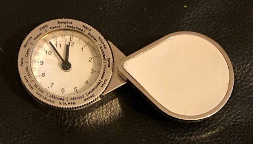 Silver modern analog - silver,