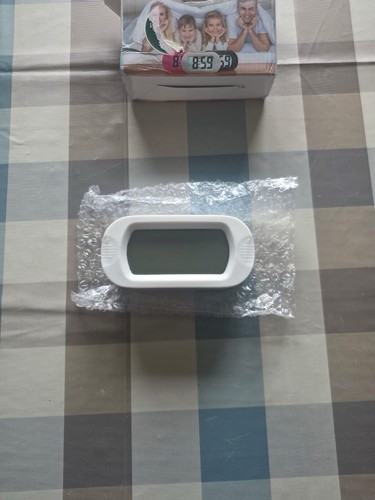 Plumeet digital alarm clock - plumeet,